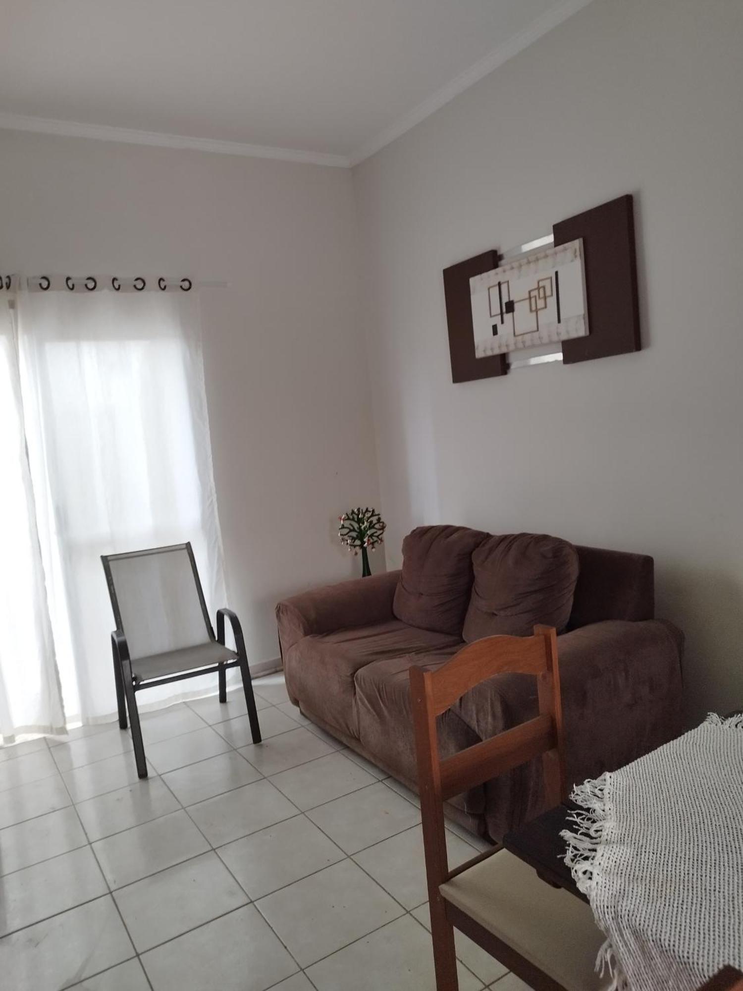 Casa Em *